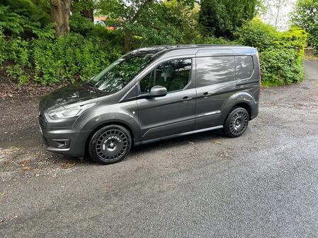 FORD TRANSIT CONNECT 1.5 200 EcoBlue Limited