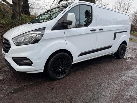 FORD TRANSIT CUSTOM 2.0 Transit Custom Trend Van 340 L2 2.0L EcoBlue 130PS FWD 6 Speed Manual